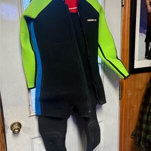 Henderson Black and Green Wetsuit 1993